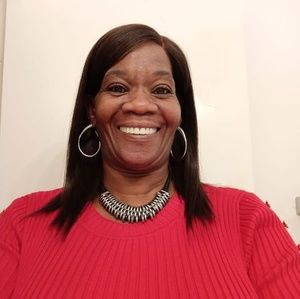 Meet your Posher, Elnora